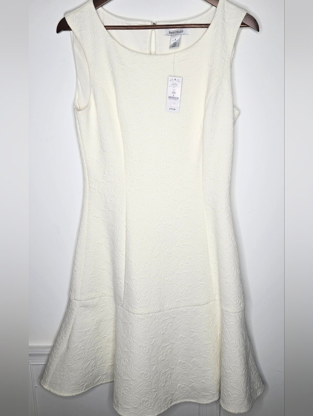 NWT White House Black Market Ecru Cream Textured Matelasse Flounce Dress 8